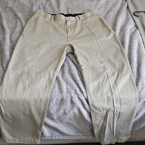 Roundtree & Yorke Men's Khaki Chinos